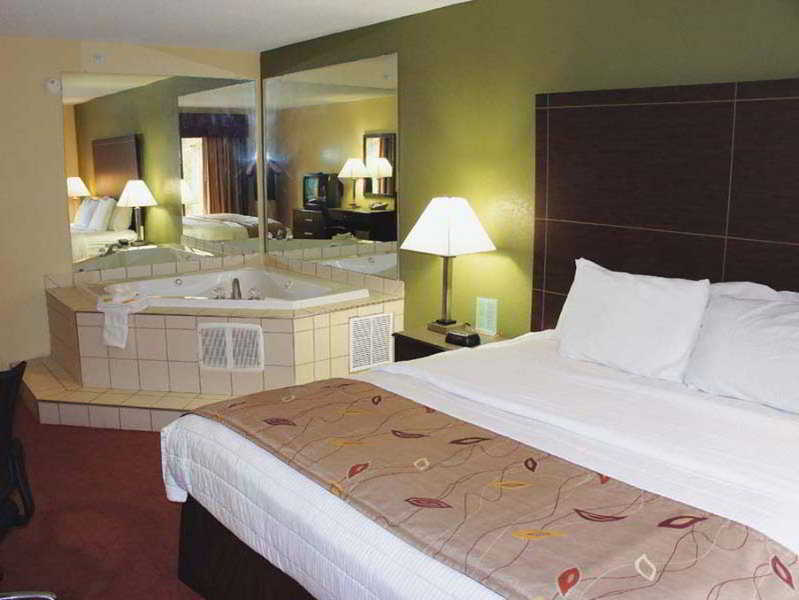 La Quinta Inn By Wyndham Pigeon Forge-Dollywood Номер фото